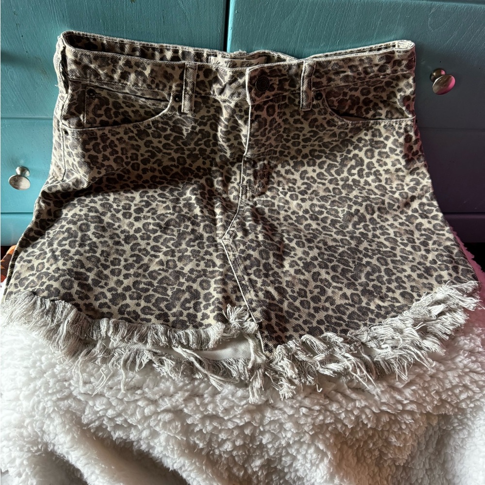 We The Free High Waist Brown and Black Shorts